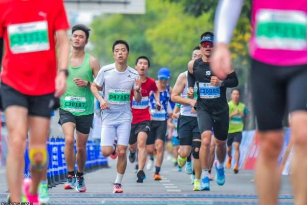 潜江体育馆散打培训班的报名信息与课程设置
